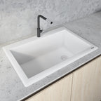 Ruvati epiGranite — Tarja de Cocina de 33 x 22 pulg en Granito Compuesto — Blanco Ártico