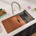 Ruvati Dual-Tier Pro — Tarja Workstation de Cocina en Acero Inoxidable — Negro Gunmetal