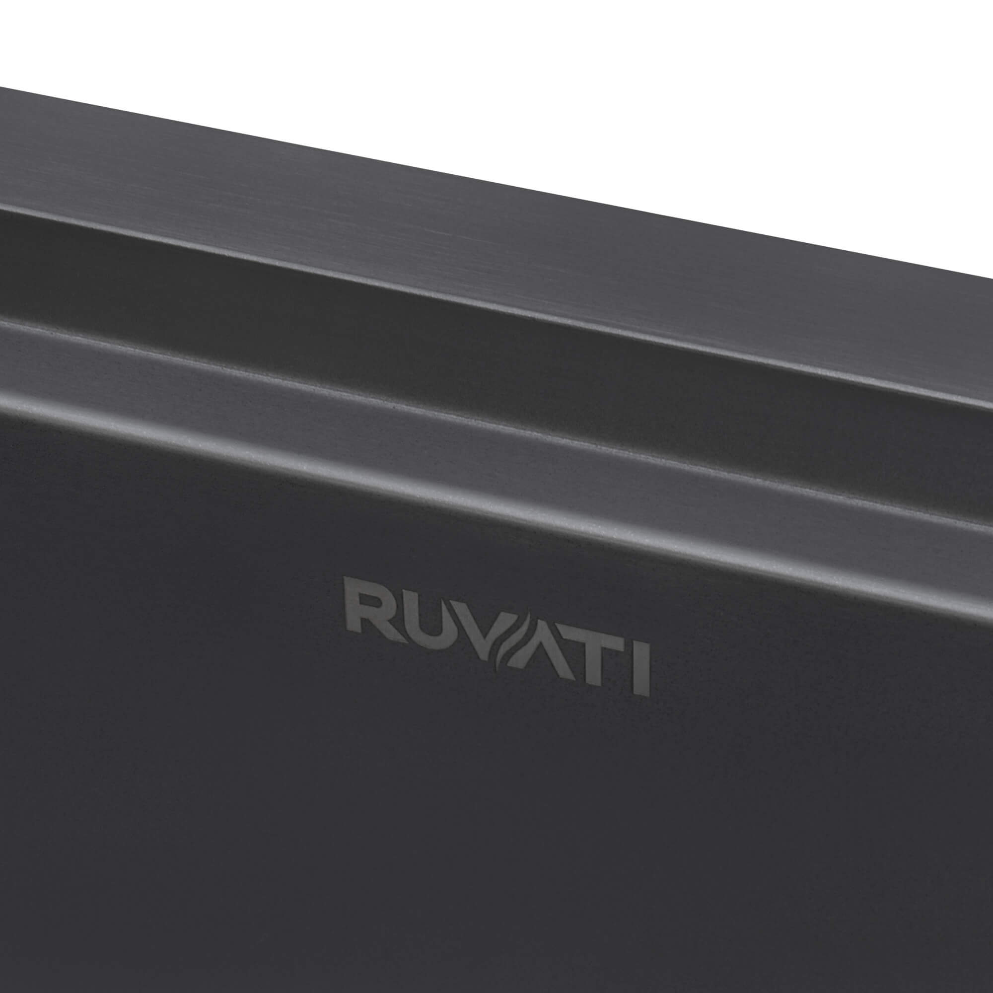Ruvati Giana — Tarja Workstation de Cocina en Acero Inoxidable — Negro Gunmetal — 4