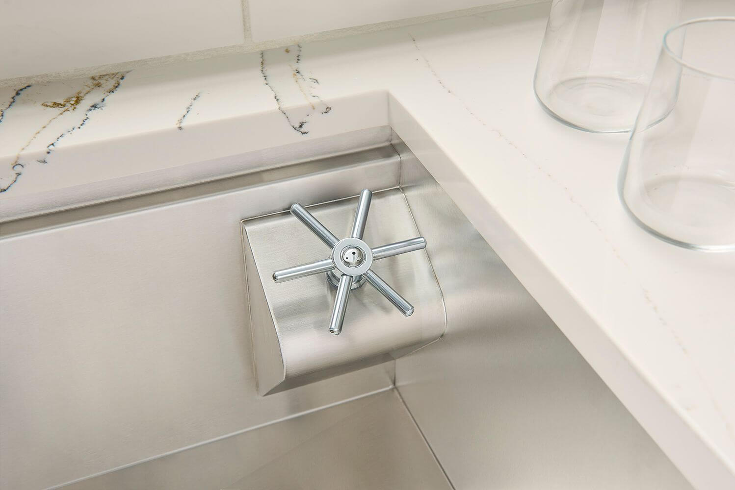 Ruvati Ibiza — Tarja Workstation de Cocina en Acero Inoxidable — Acero Inoxidable — 2