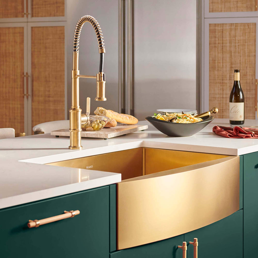 Ruvati Terraza — Tarja Farmhouse de Cocina en Acero Inoxidable — Oro Mate — 2