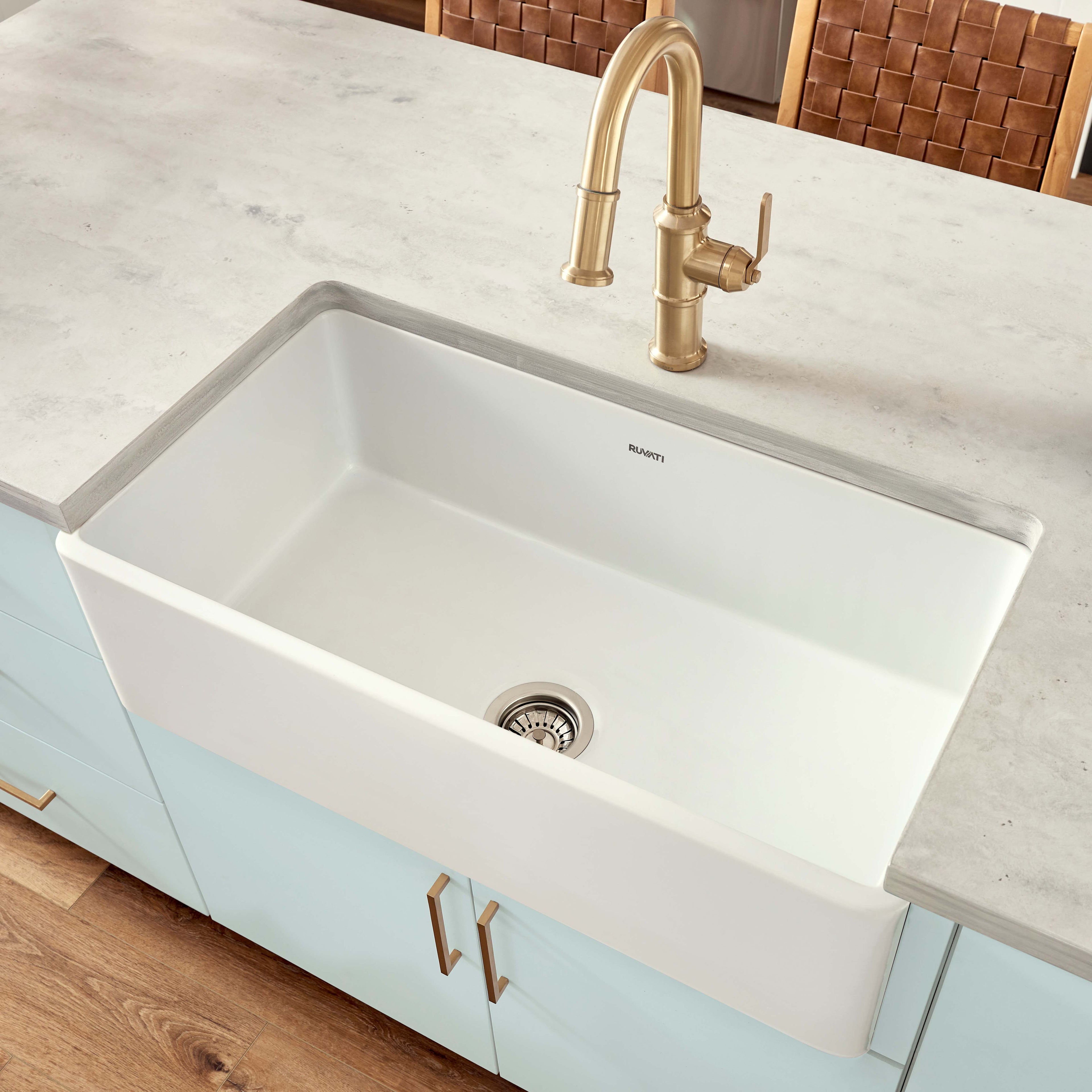 Ruvati Fiamma — Tarja Farmhouse de Cocina de 33 x 20 pulg en Fireclay — Blanco — 1