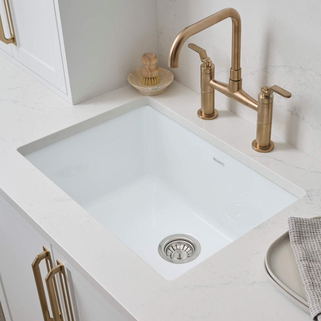 Ruvati Fiamma — Tarja de Cocina en Fireclay — Blanco
