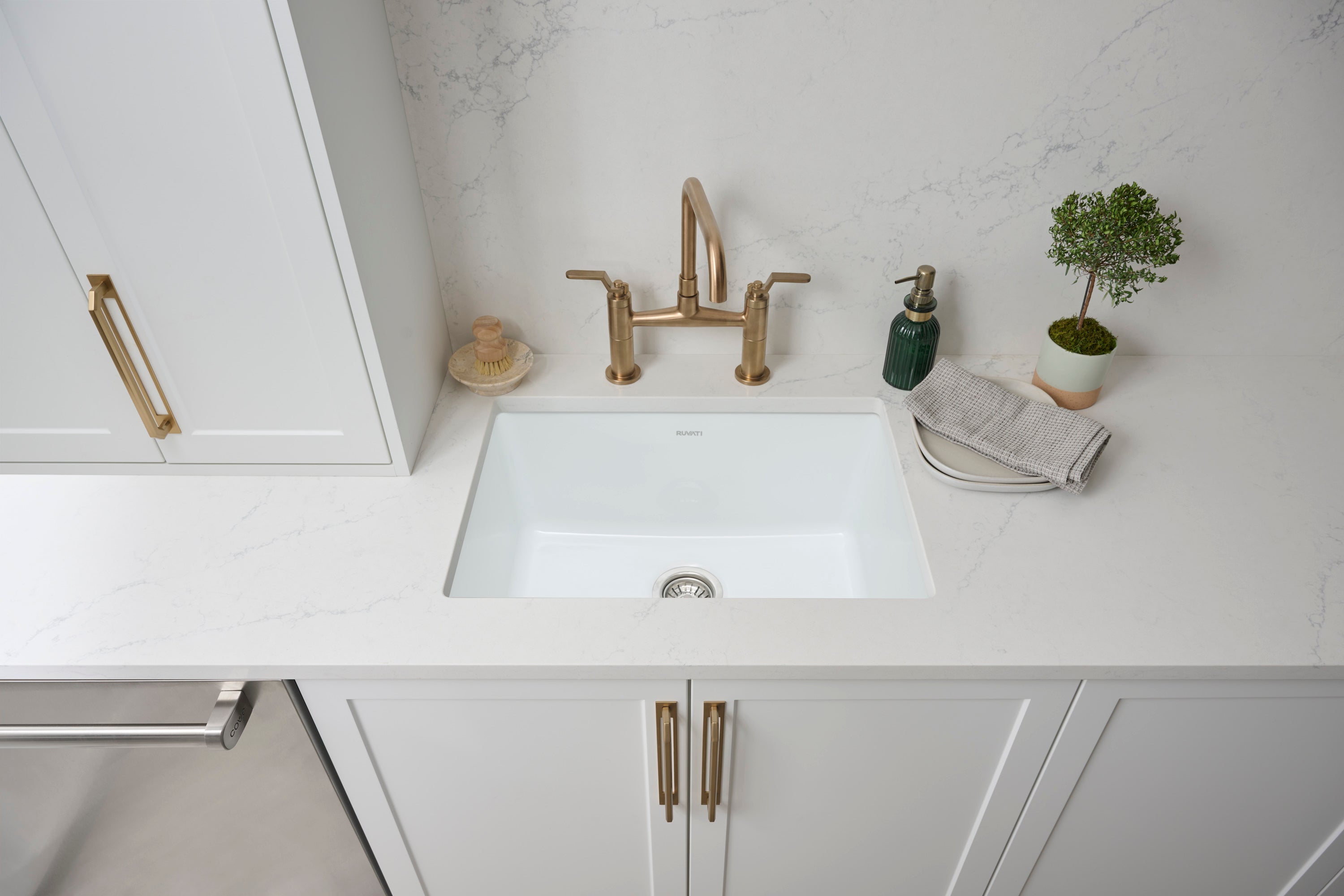 Ruvati Fiamma — Tarja de Cocina en Fireclay — Blanco — 4