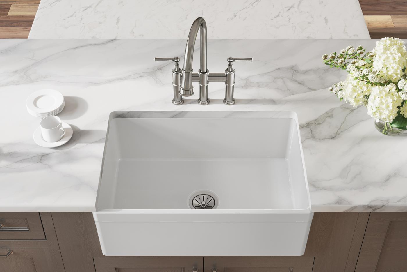 Elkay Tarja Fireclay 30" x 19-15/16" x 9-1/8" de Un Tazón Farmhouse Blanco — ambiente de cocina