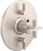 California Faucets Cayucos StyleTherm con Control de Volumen Doble - Manija de Cruz