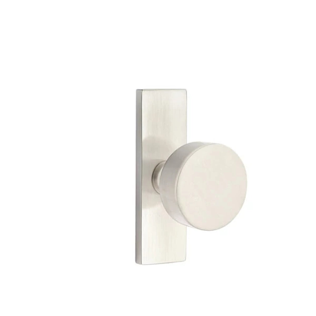 Níquel Satinado · 1-1/2"x5" Rosette