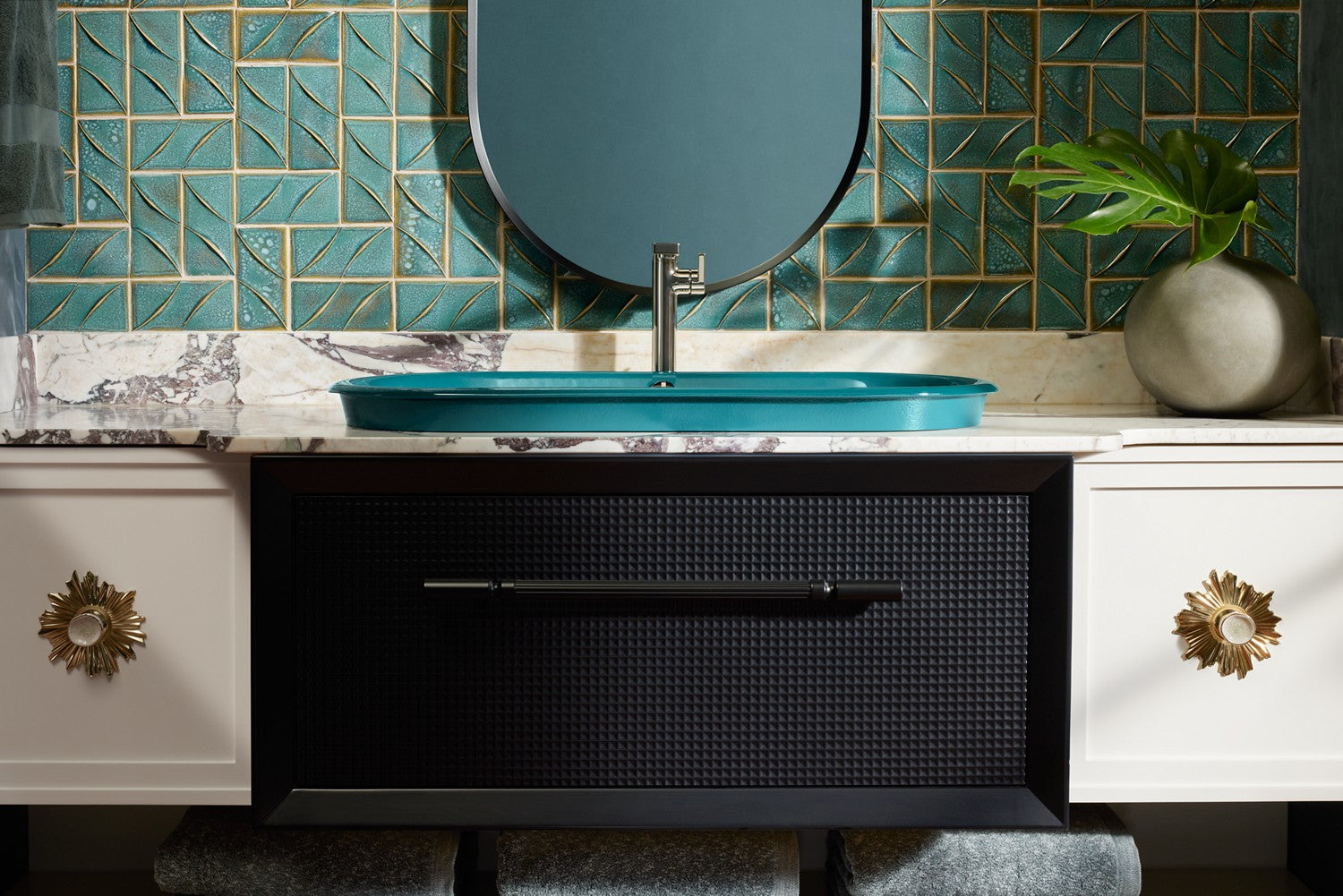 Kohler Composed — Llave de Lavabo Monomando Alta con Manija de Palanca — Ambientación 1