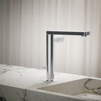 Kohler Composed — Llave de Lavabo Monomando Alta con Manija Cilíndrica — Ambientación 1