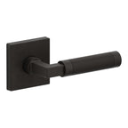 Baldwin Hardware Manija L030 Knurled Gramercy con Roseta R017 — Bronce aceitado — Paso