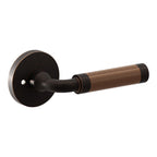 Baldwin Hardware Manija L032 Curved Knurled Gramercy con Roseta 5046 — Bronce veneciano — Privacidad