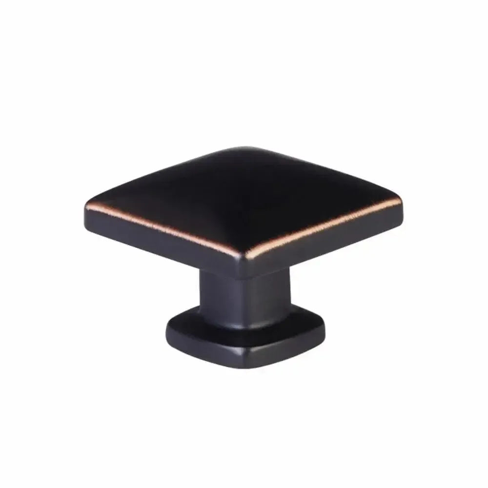 Emtek Perilla de Gabinete Lawson Cuadrada, 1-1/4" — Bronce Aceitado