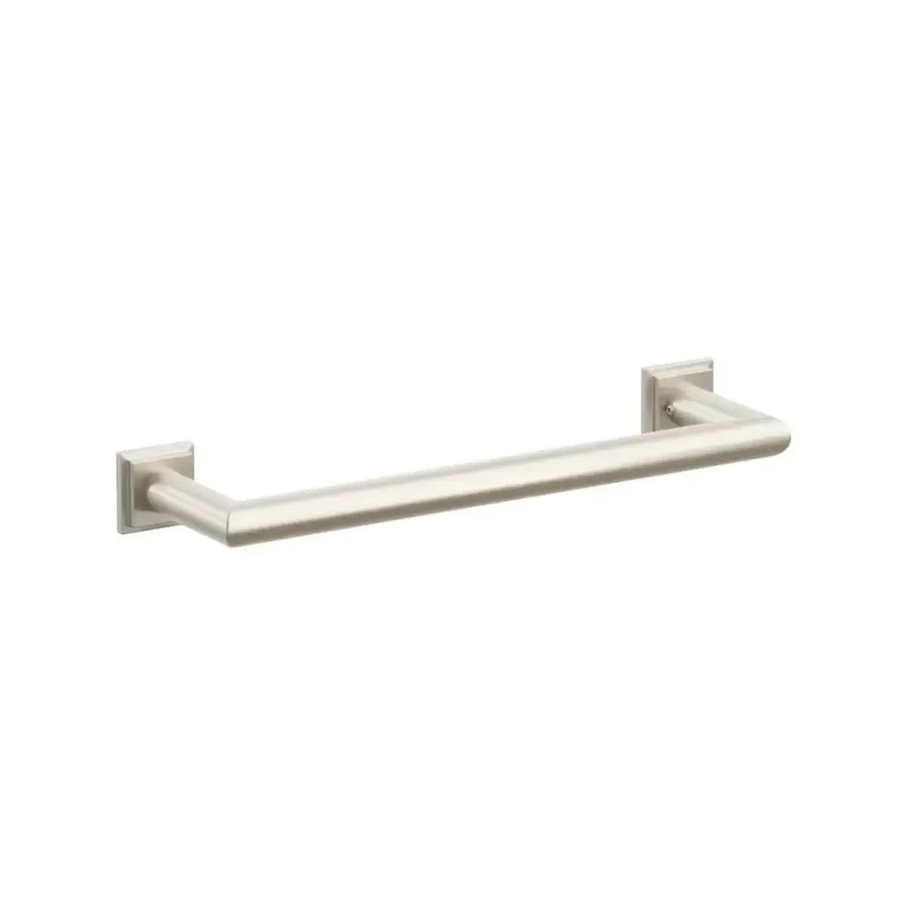 Schaub Toallero Moderno Tubular, 18" — Step Square Rosette