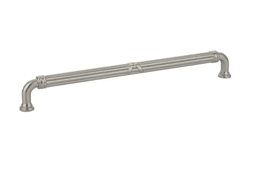 Emtek Jaladera Ribbon Reed Estate — Níquel Satinado