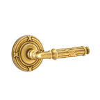 Francés Antiguo · Ribbon and Reed Rosette
