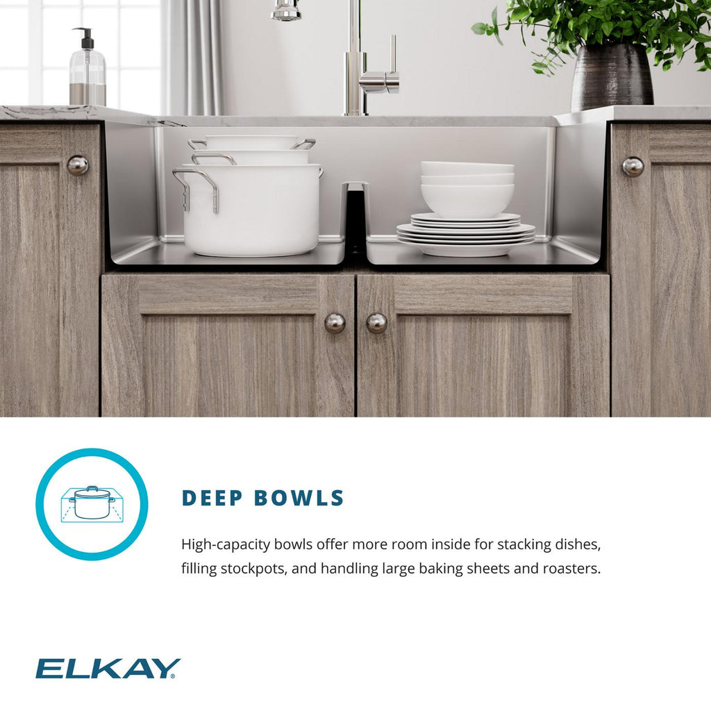 Elkay Tarja Crosstown® Calibre 18 Workstation Acero Inoxidable 31-1/2" x 18-1/2" x 9" de Dos Tazones Iguales (Kit con Aqua Divide) — ambiente de cocina