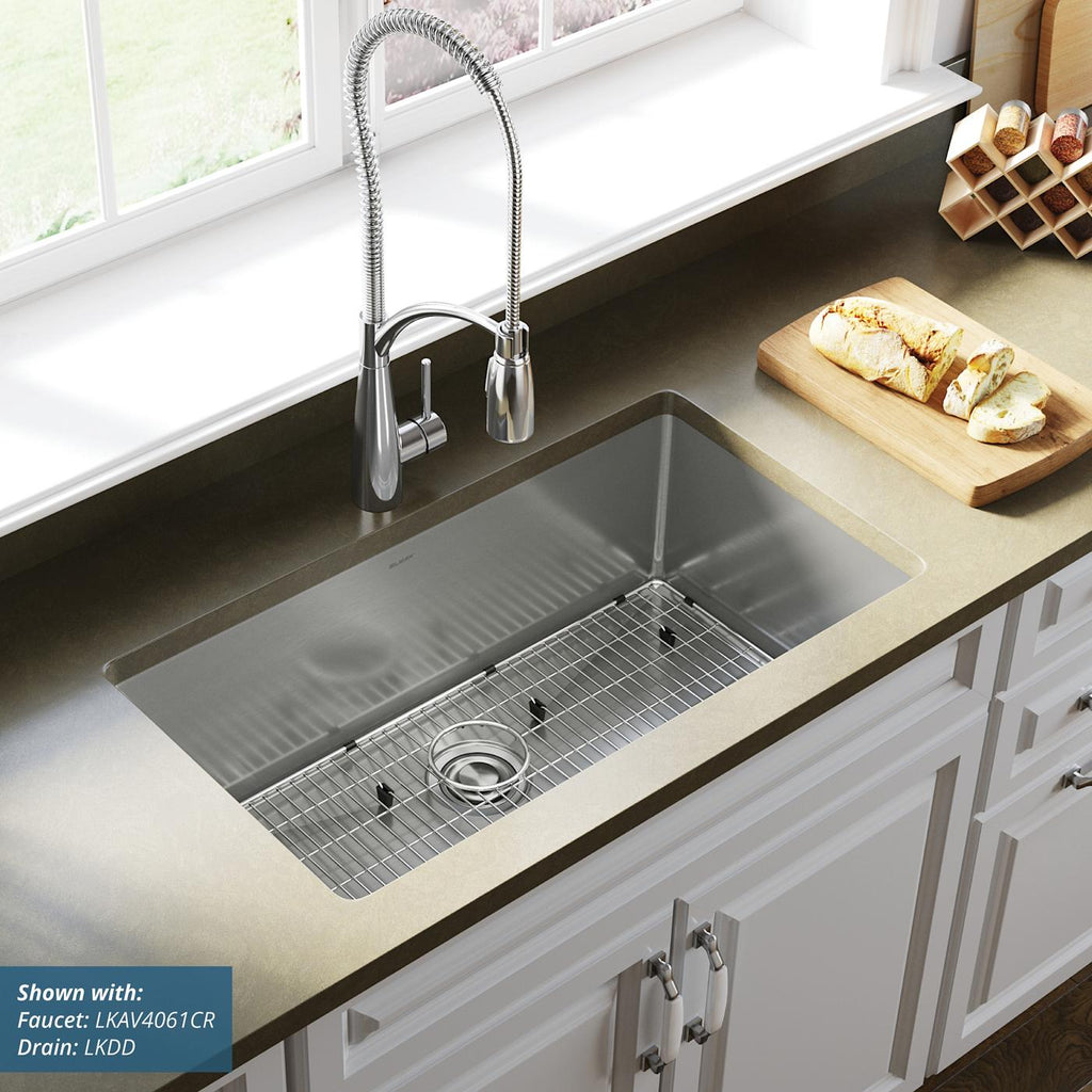 Elkay Tarja Crosstown® Calibre 16 Acero Inoxidable 32-1/2" x 18" x 10" de Un Tazón Bajo Cubierta (Kit) — ambiente de cocina