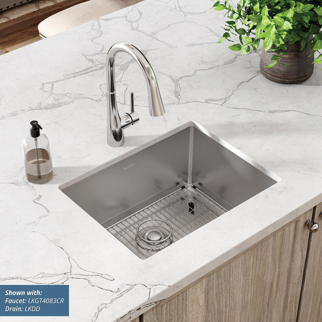 Elkay Tarja Crosstown® Calibre 16 Acero Inoxidable 23-1/2" x 18-1/4" x 10" de Un Tazón Bajo Cubierta (Kit) — ambiente de cocina