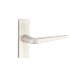 Níquel Satinado · 1-1/2"x5" Rosette