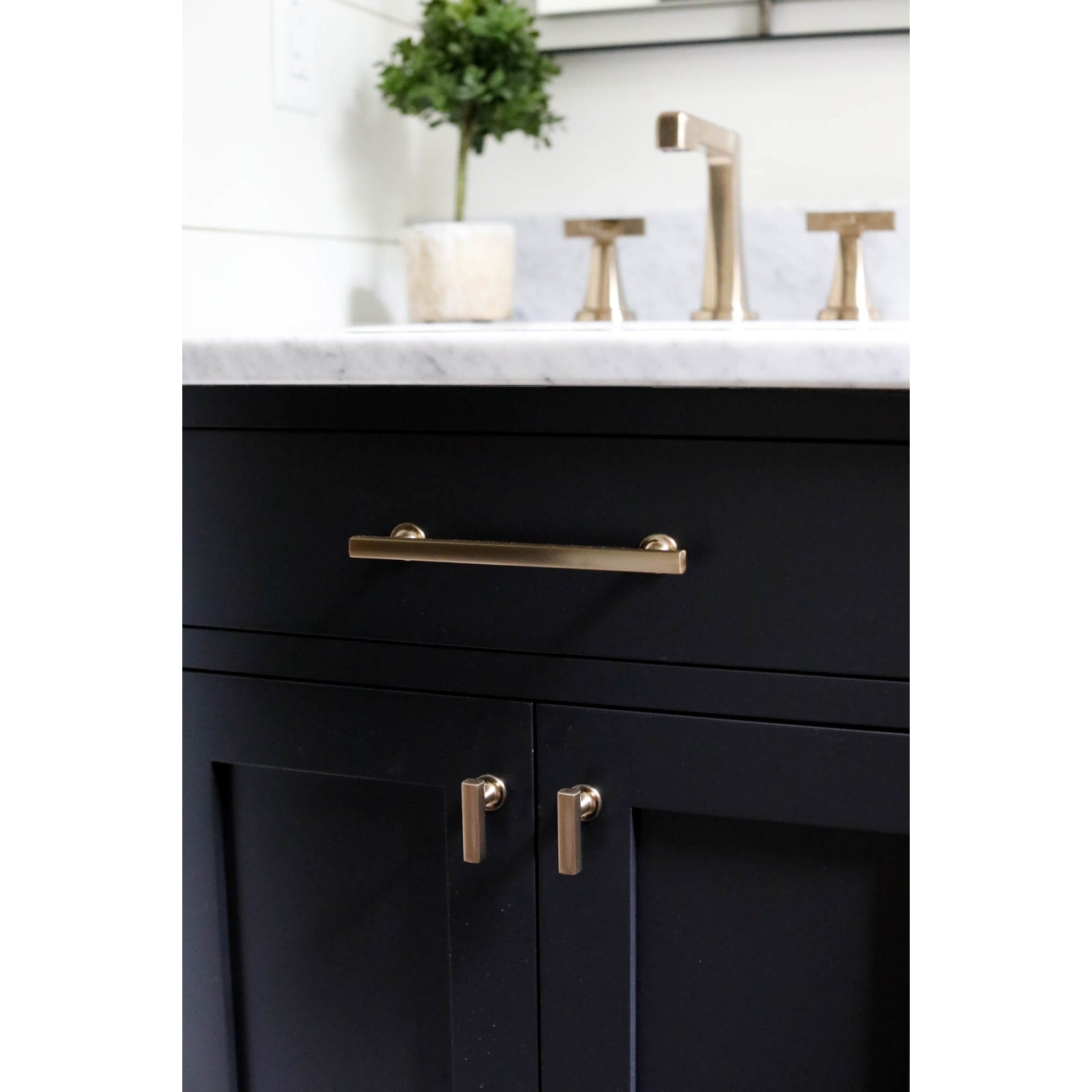 Freestone Cabinet