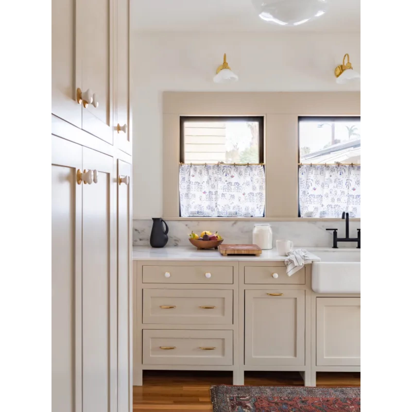 Porcelain Cabinet~Ice White