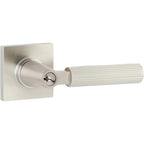 Emtek Manija con Llave SELECT L-Square Straight Knurled