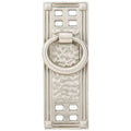 Emtek Jaladera de Anillo Vertical Martillada, 1-1/2" cc — Bronce Aceitado
