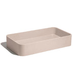 Lavabo de concreto rectangular marca Mistoa en color rosa crudo