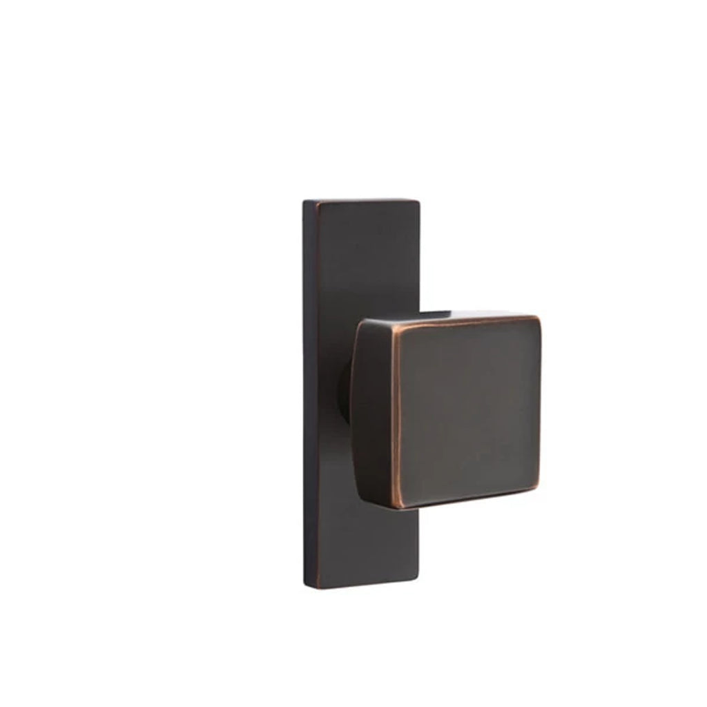 Bronce Aceitado · 1-1/2"x5" Rosette