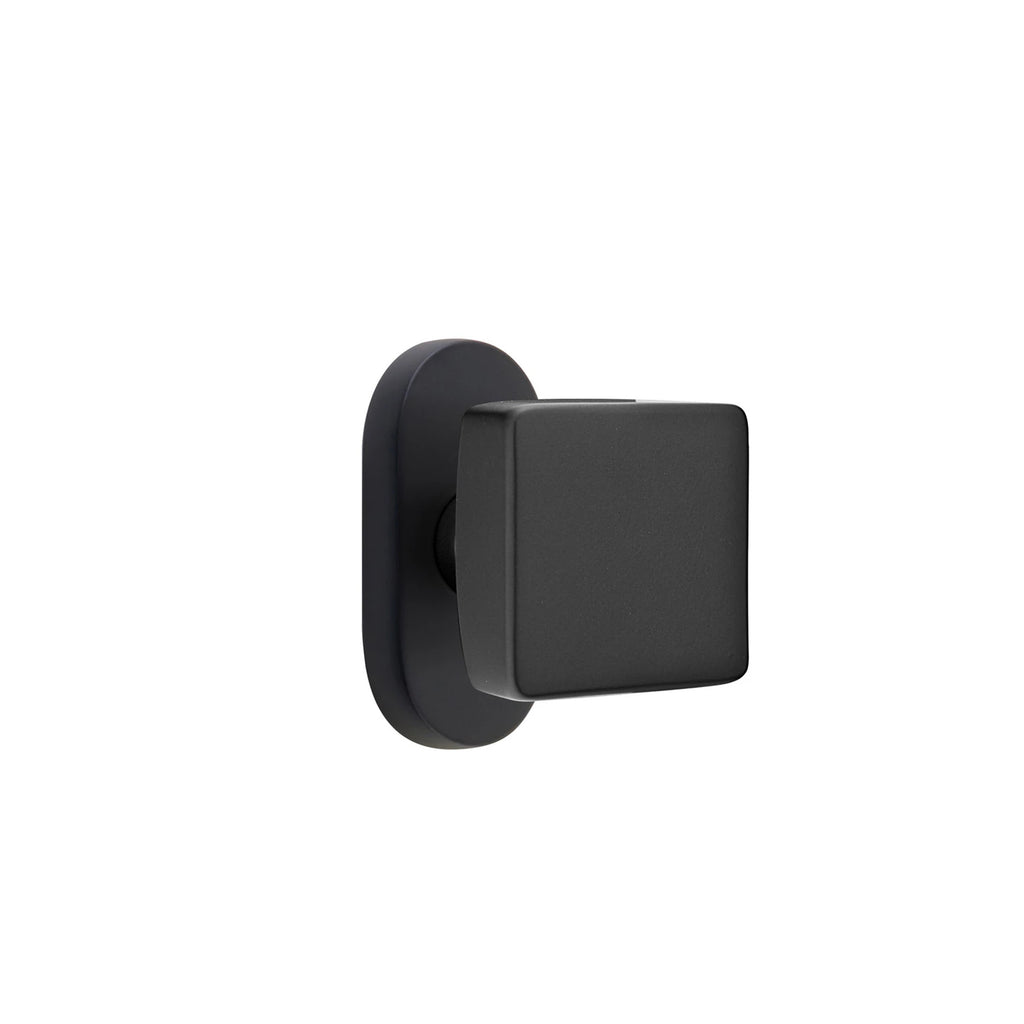 Negro Mate · 1-1/2" x3" Oval Rosette