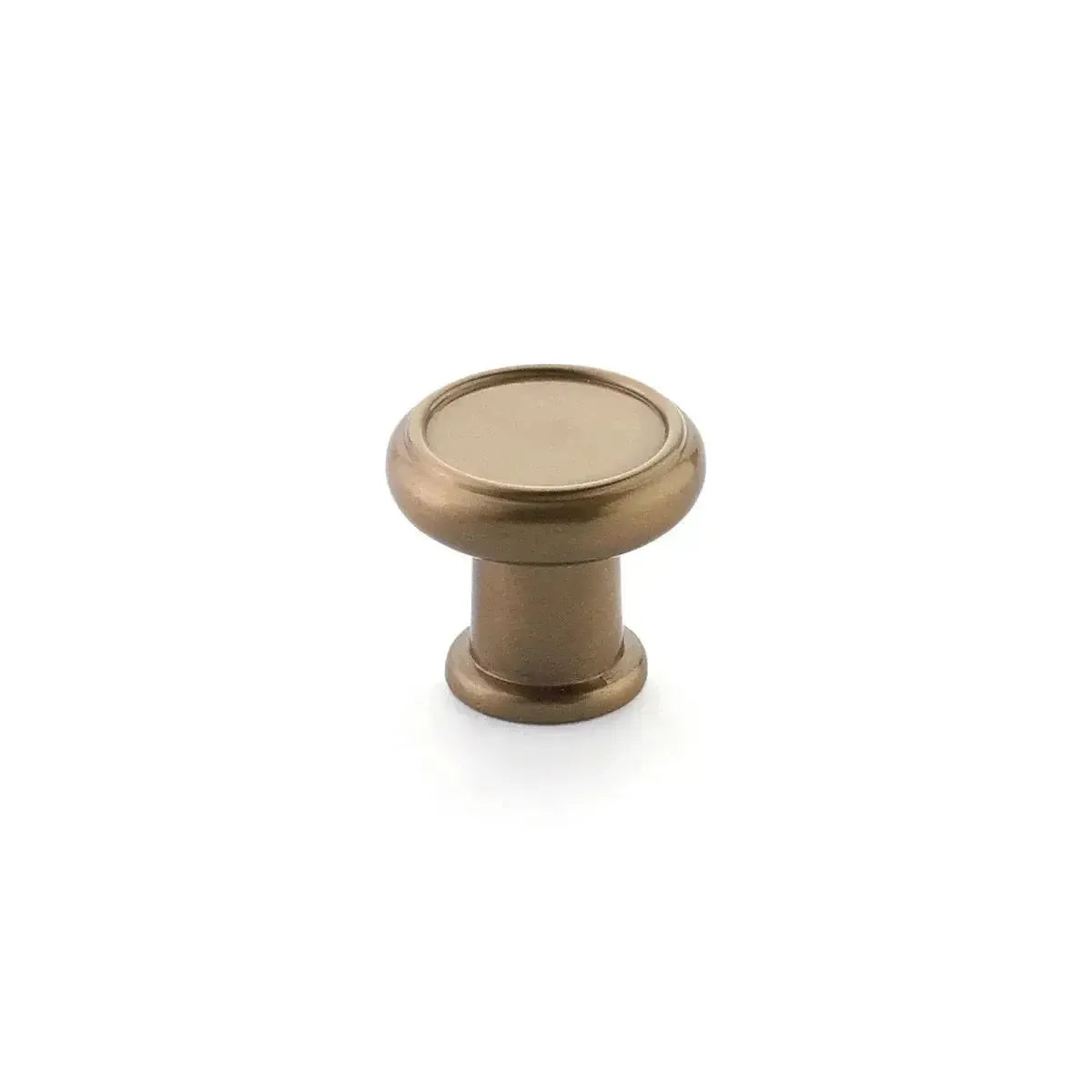 Schaub Perilla Steamworks Distressed Redonda, 1-1/4" diám.