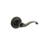 Yale Expressions Maguire rosette with Keyed Farmington lever, Weiser keyway — Bronce Aceitado