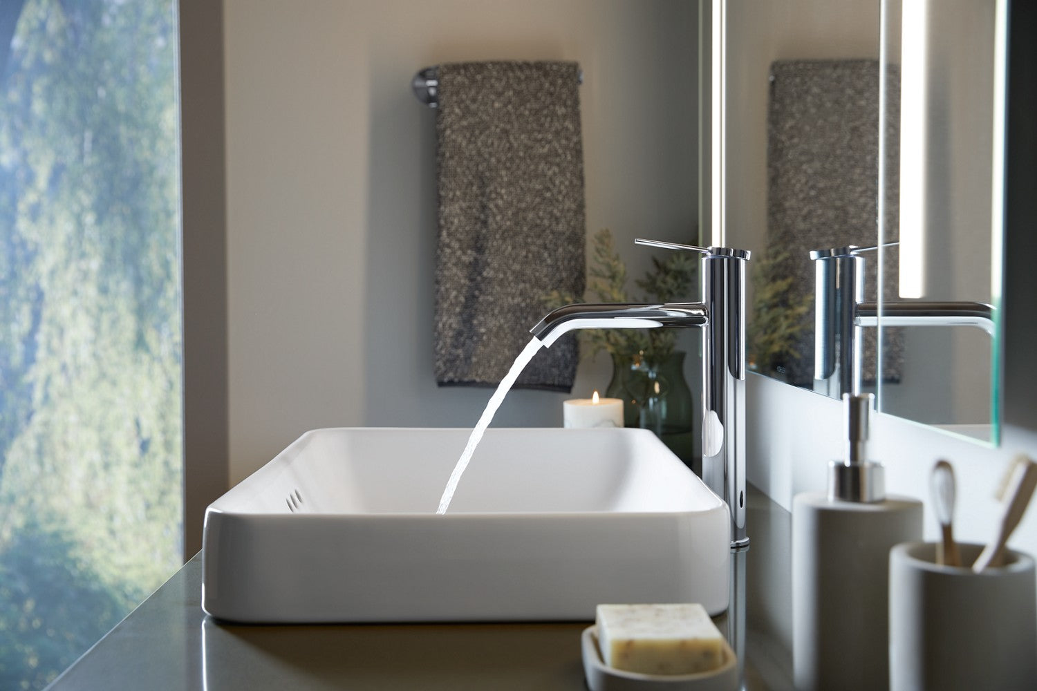 Kohler Components — Llave de Lavabo Monomando Alta con Manija tipo Pin — Ambientación 3