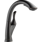 Delta Linden™ Llave extensible de una manija para cocina que usa el agua con eficiencia