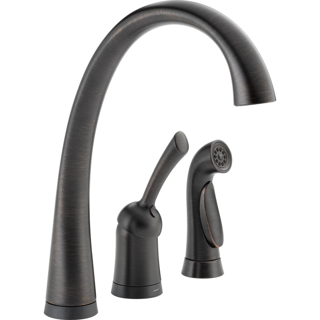 Delta Pilar® Llave de una manija para cocina con rociador y tecnología Touch2O