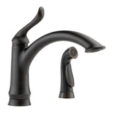Delta Linden™ Llave para cocina de una manija con rociador