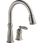 Delta Victorian™ Llave de una manija con tubo de salida deslizable para cocina