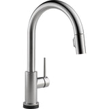Delta Trinsic® Llave deslizable de una manija para cocina con tecnología Touch2O®