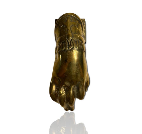 Tocador de puerta mano en bronce