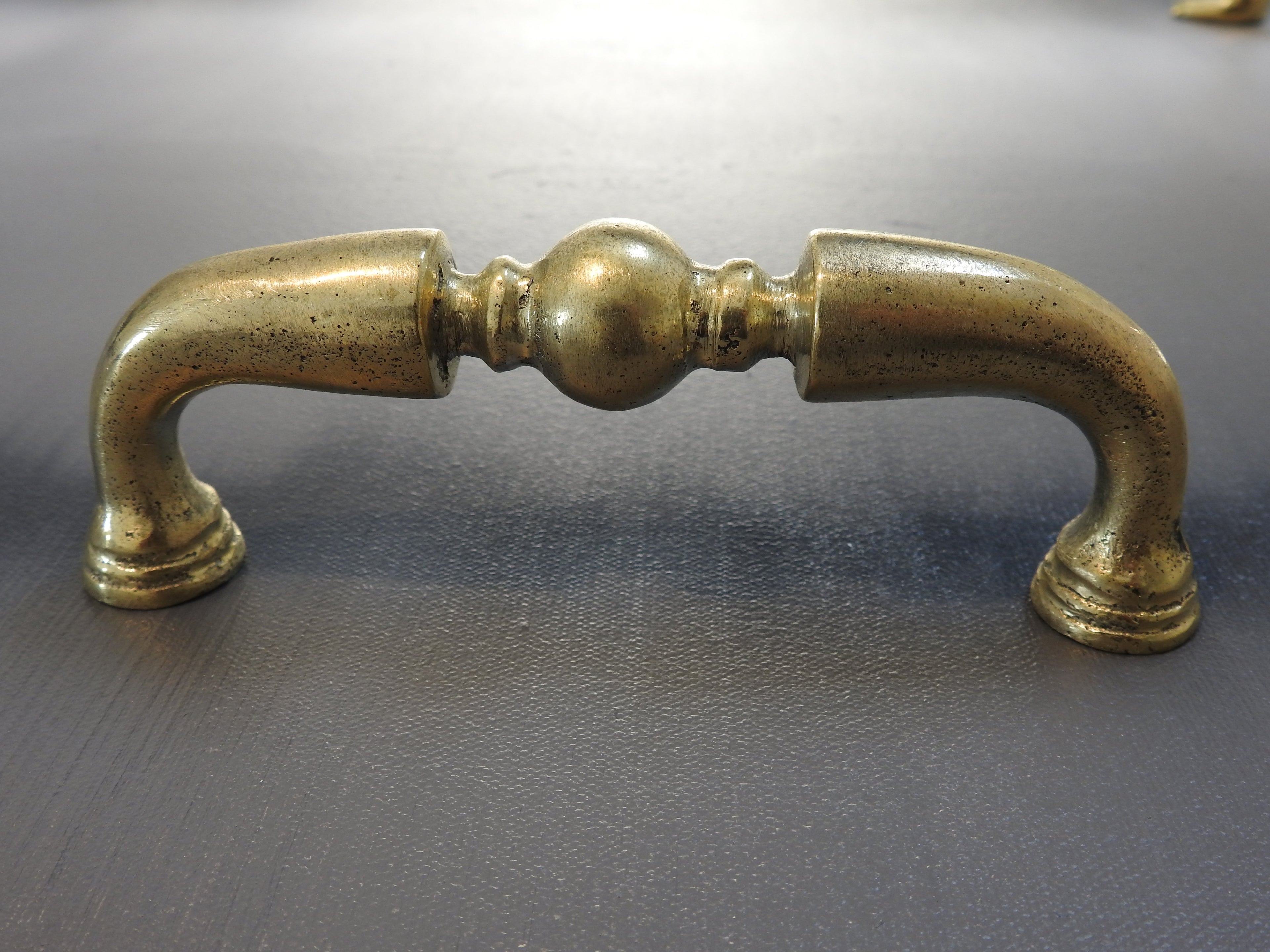 Jaladera de Bronce Tradicional