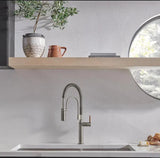 Brizo Odin Grifo semi-profesional para cocina